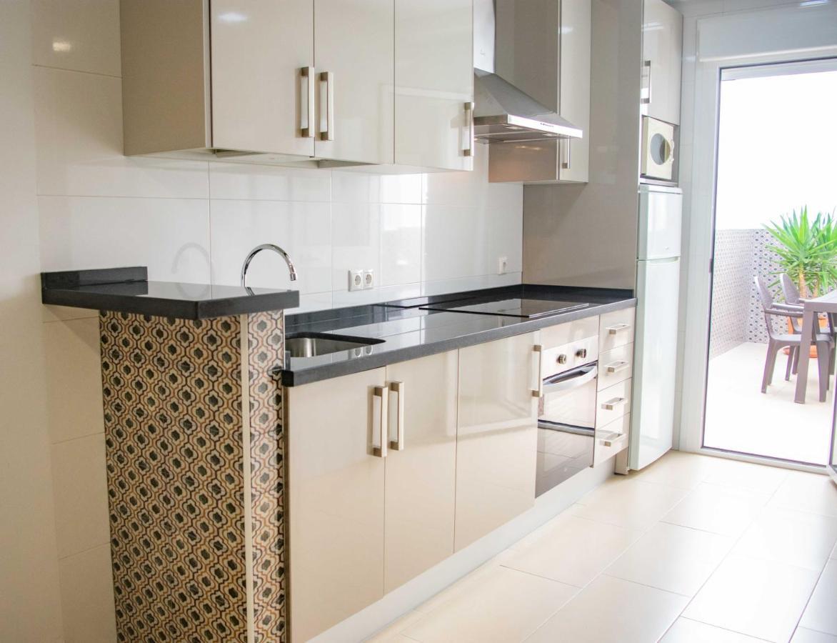 Noria Is A Comfortable Apartment With Patio And Large Terrace In Conil Conil De La Frontera Zewnętrze zdjęcie