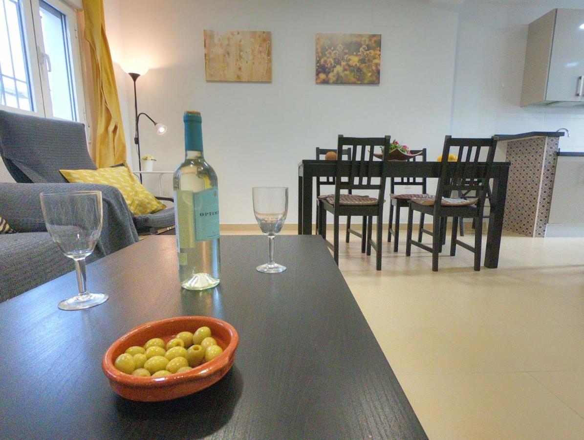 Noria Is A Comfortable Apartment With Patio And Large Terrace In Conil Conil De La Frontera Zewnętrze zdjęcie
