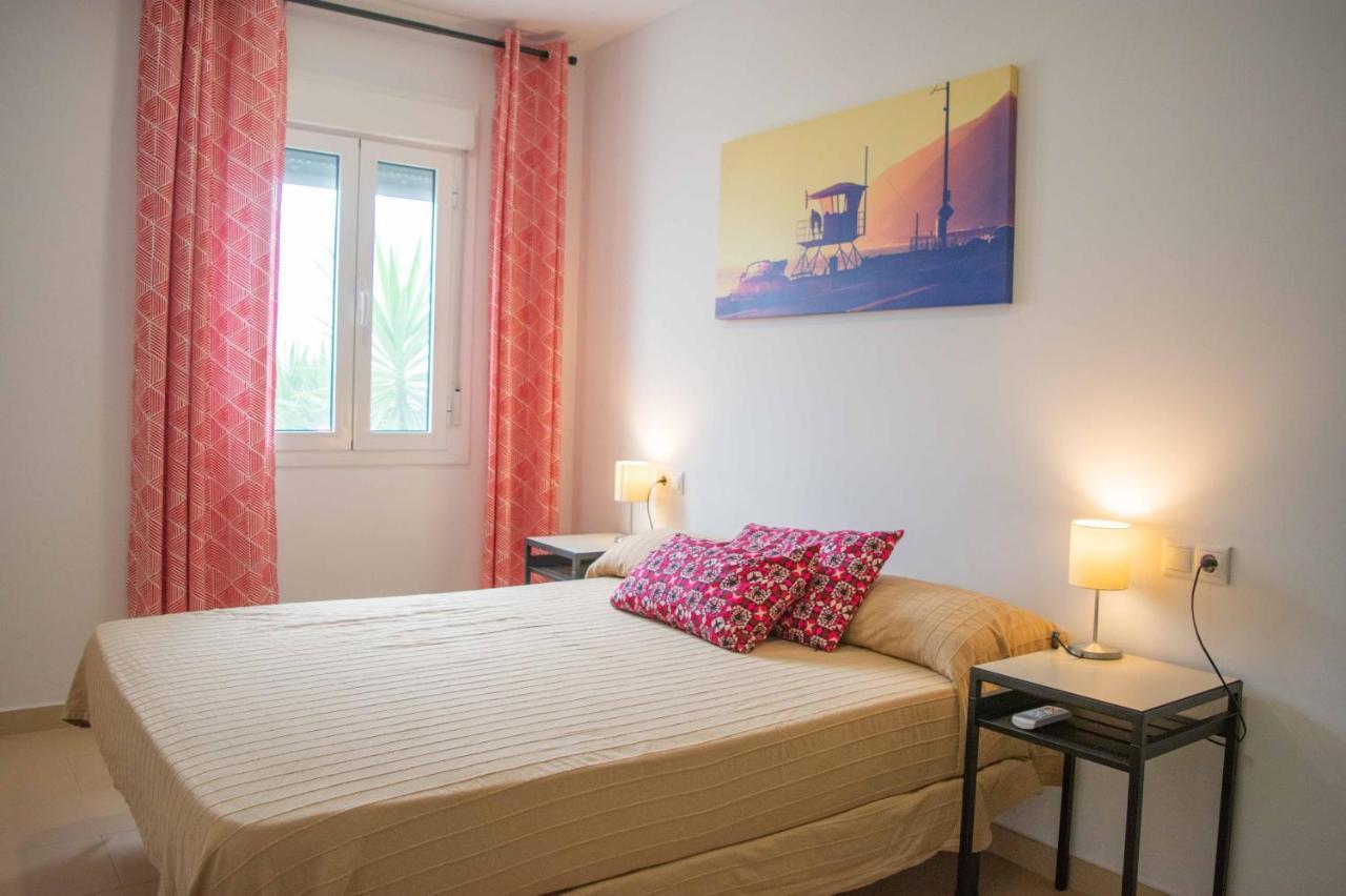 Noria Is A Comfortable Apartment With Patio And Large Terrace In Conil Conil De La Frontera Zewnętrze zdjęcie