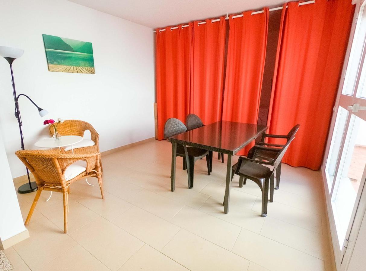 Noria Is A Comfortable Apartment With Patio And Large Terrace In Conil Conil De La Frontera Zewnętrze zdjęcie